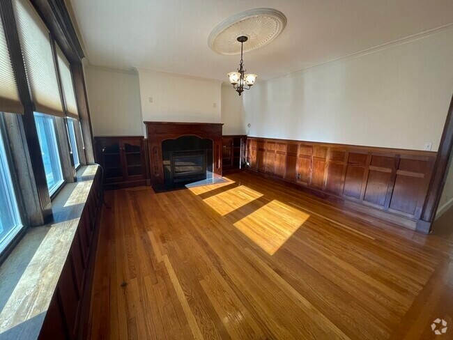 Building Photo - 25 Stearns Rd Unit 4 Rental