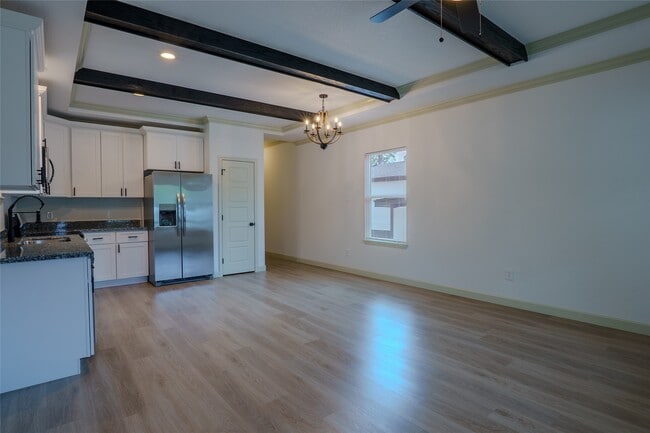 Photo - 21436 Punkin St