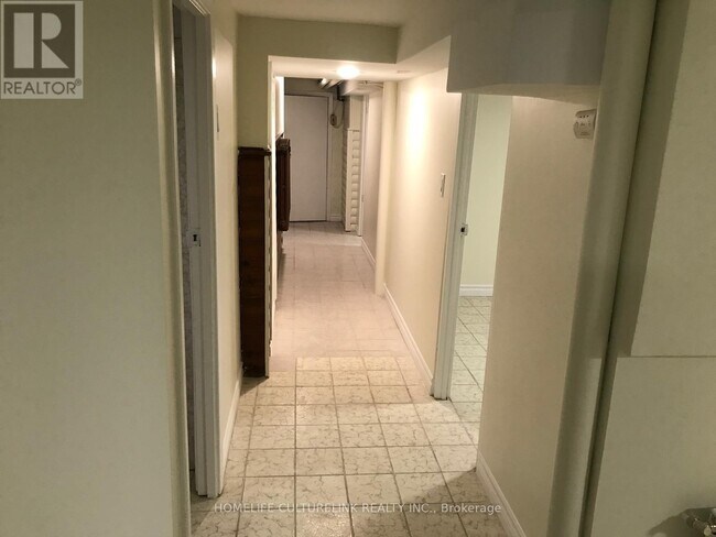 Photo - 184 Livingstone Ave