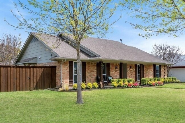 1601 Windsong Trail