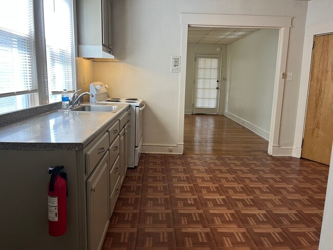 Building Photo - 7353 Sackett St Unit 2