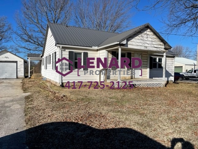 Photo - Spacious 3 Bedroom Home!