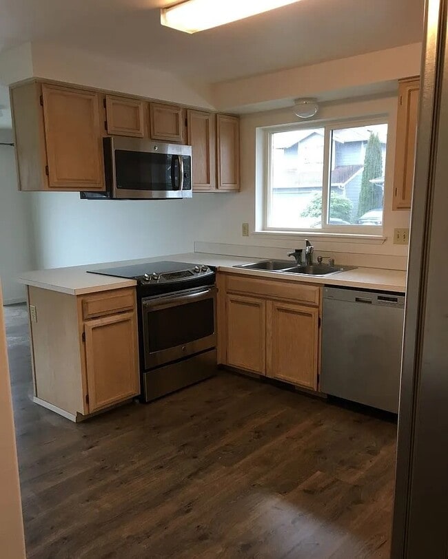 Photo - 2731 176th St NE