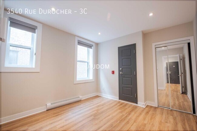 Photo - 3540 Rue Durocher Unit 3C