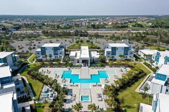 Building Photo - 7740 Sandy Ridge Dr Unit 223