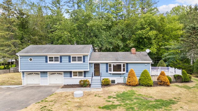 Building Photo - 3840 Black Rock Tpke Rental