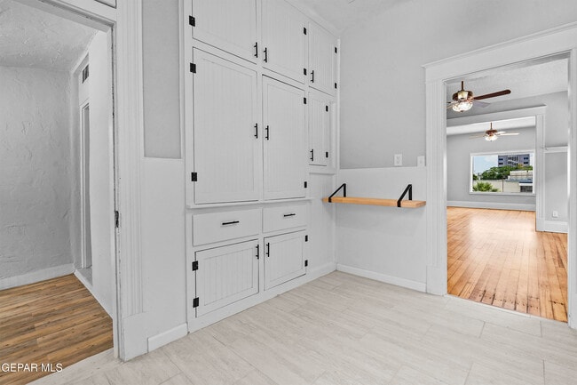 Photo - 305 E River Ave