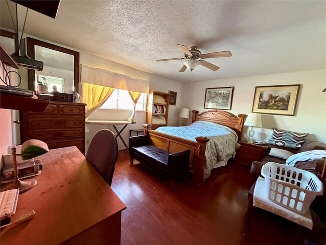 Photo - 6701 Sands Point Dr Unit 114
