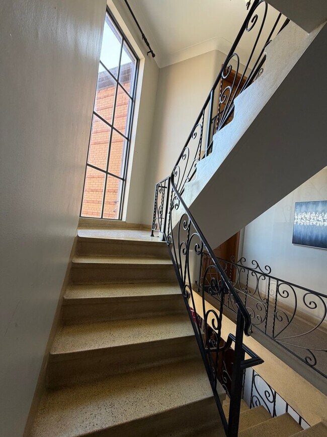 Photo - 89 Willmore Rd Unit 89 Willmore Rd, 2N