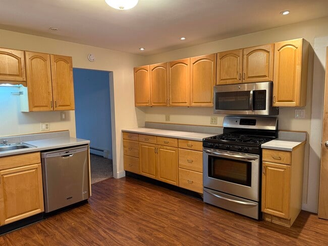 Photo - 361 Court St