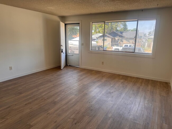Photo - Welcoming 3 Bed, 1 Bath Home in Spokane
