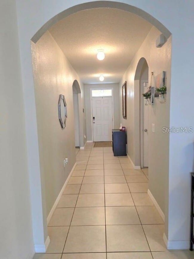 Photo - 368 Aberdeen Dr