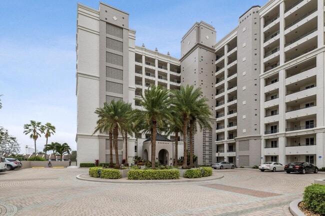 Photo - 2880 NE 14th Street Causeway Unit 904