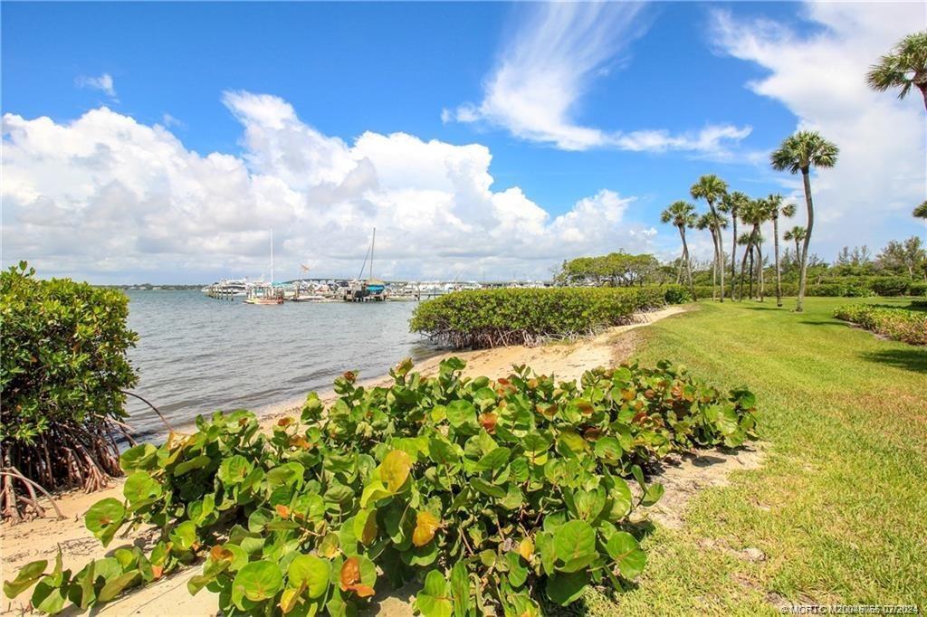 Photo - 350 NE Edgewater Dr Unit 202