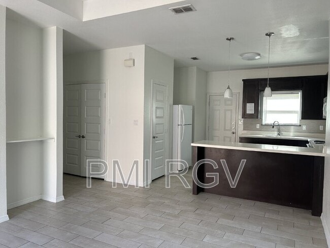 Photo - 3705 Paola St Unit 3