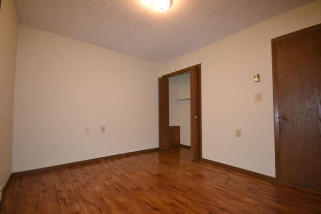 Photo - Calhoun Village Apartments Unit C1