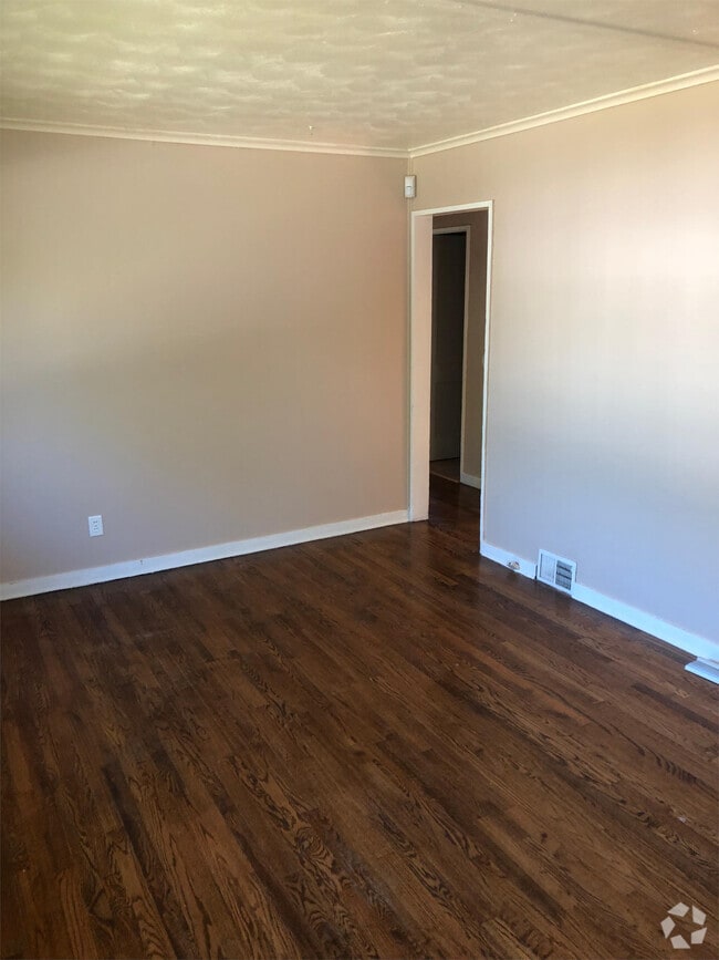 Building Photo - 4225 Pinkney St Rental