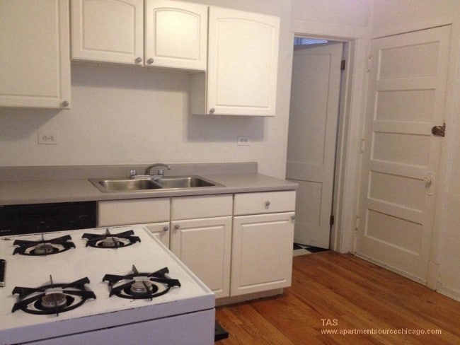 Photo - 1942 W Winona St Unit 1