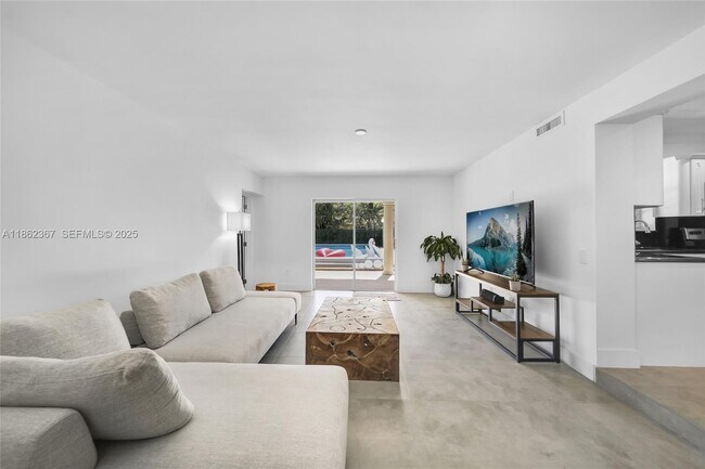 Photo - 620 SW 22nd Rd