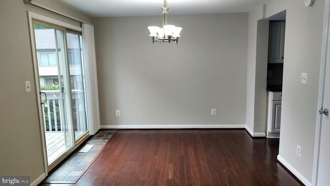 Photo - 35 Eastford Ct