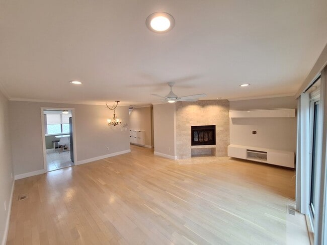 Photo - 238 Skyview Dr