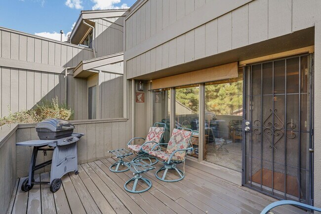 Photo - 2650 N Valley View Rd
