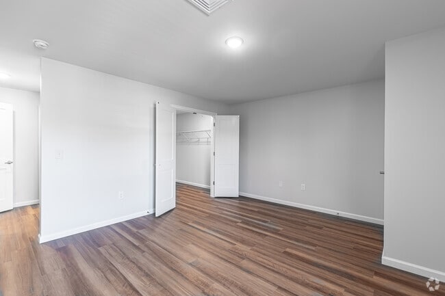 2BR, 2BA - Bedroom