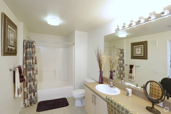 2 Bedroom 2 Bath_Siena_1101 SF