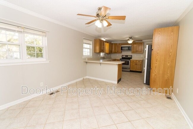 Photo - 3308 Center St