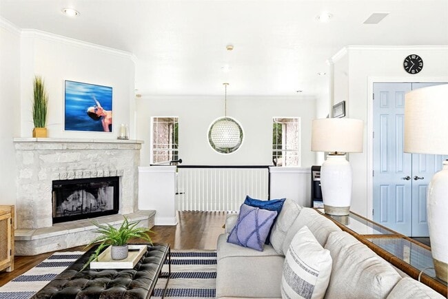 17902 Crystal Cove