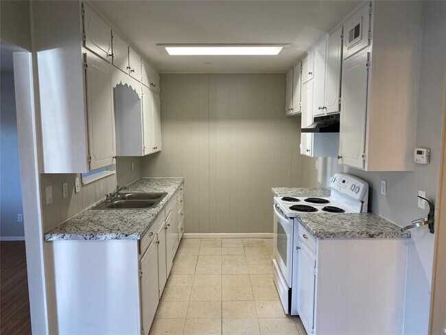 Photo - 1053 Linde Ave Unidad 1061