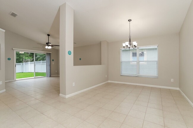 2982 White Cedar Cir