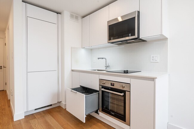 Photo - 800 Richmond St W Unit 404