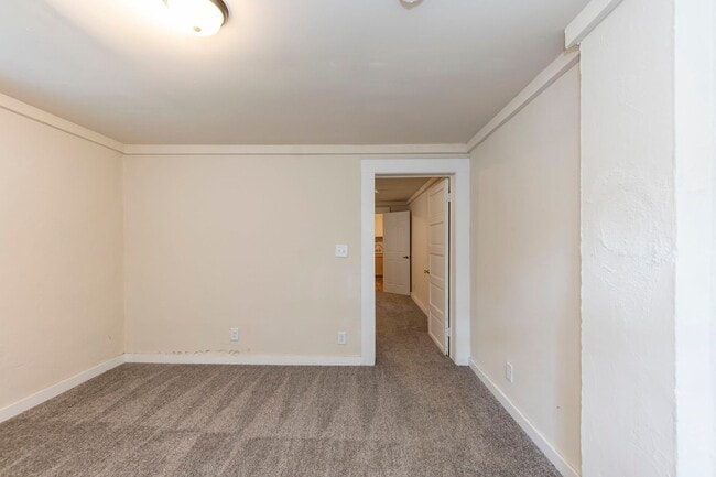 Photo - Edgerton Duplex 2 Unidad Apt A