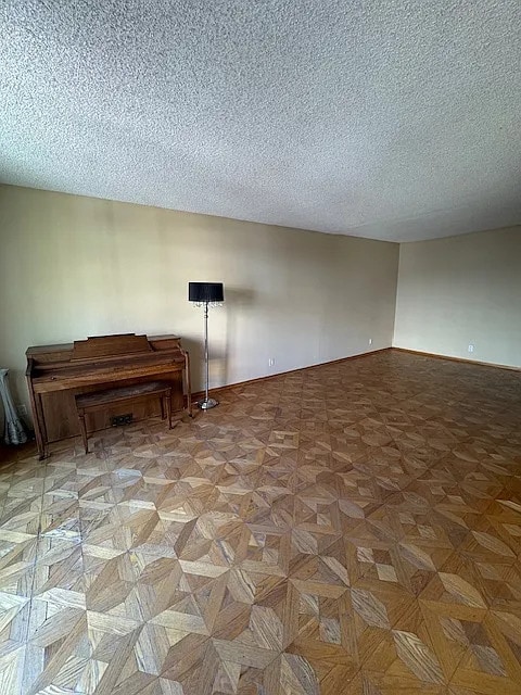 Photo - 1735 N Fuller Ave Unit 323