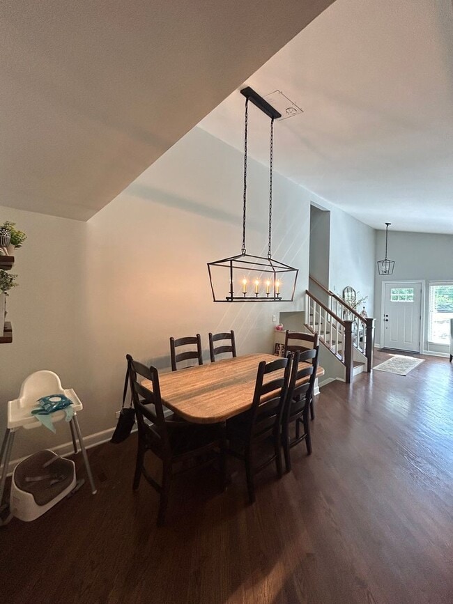 2924 Virginia Ln