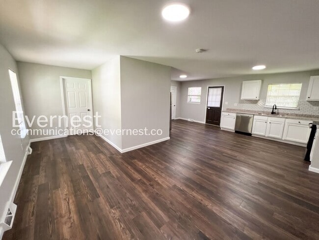 Photo - 222 Rebecca Dr