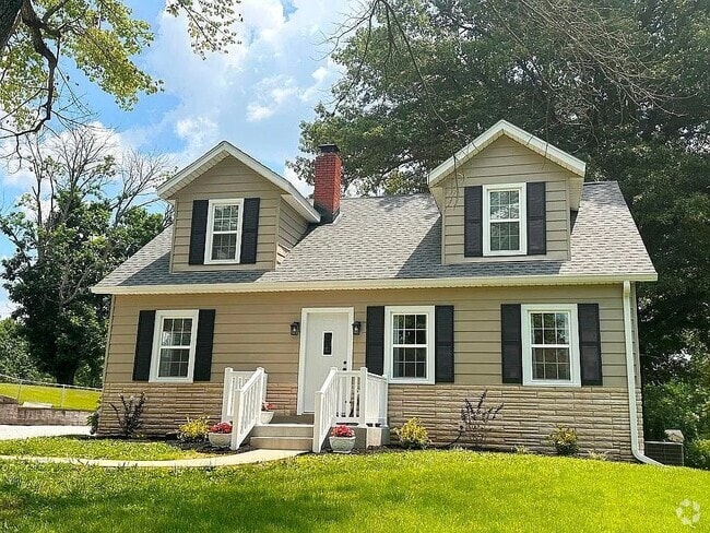 Building Photo - 5501 Kratzville Rd Rental