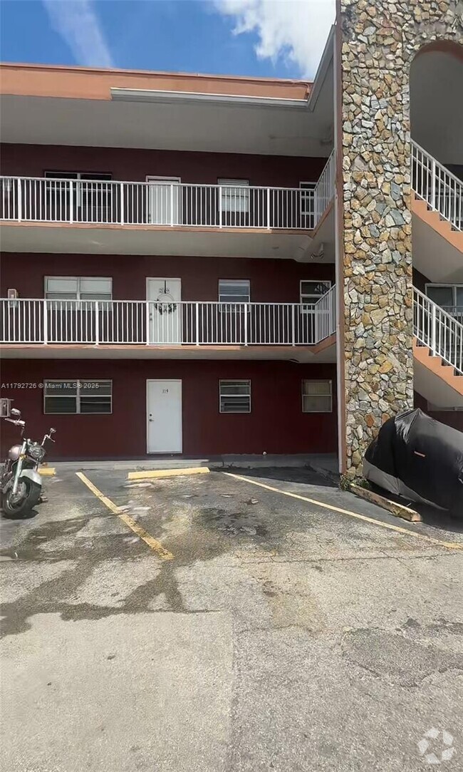 Building Photo - 6850 W 16th Dr Unit 119 Rental