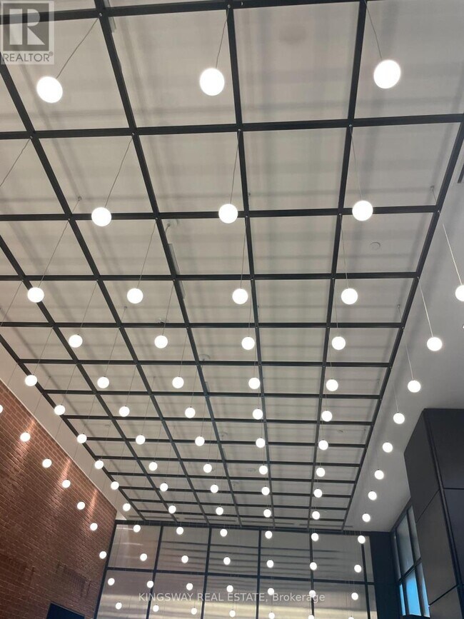 Photo - 3220 William Coltson Ave Unité 1002