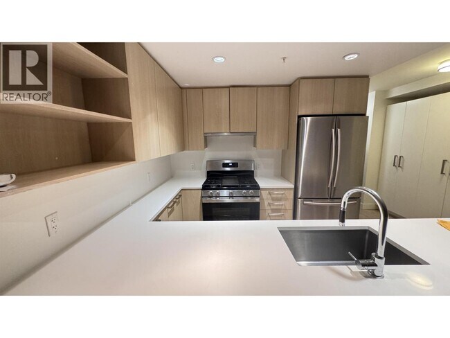 Photo - 8288 Granville Ave Unité 1603