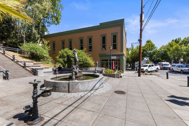 Photo - Charming Studio Condo For Rent Downtown Po...
