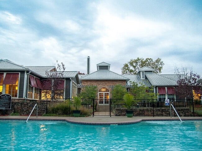 Riverset Apartments - Riverset Apartments