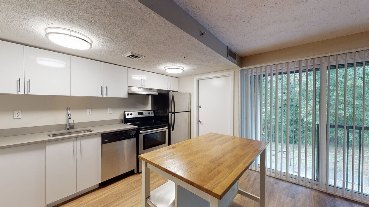 Photo - Charles Landing Apartments