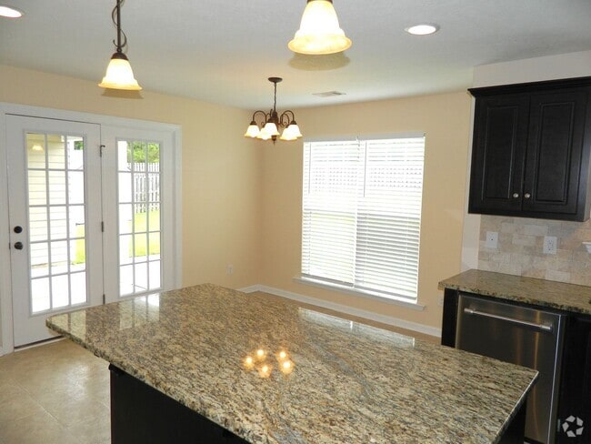 Building Photo - 498 Sebastian Dr Rental