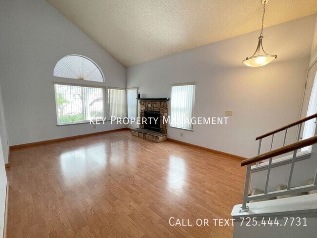 Photo - Beautiful 3 bedroom, 2.5 bathroom house wi...