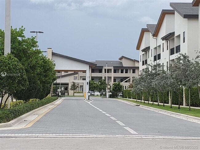 Photo - Great Condo unit in Doral