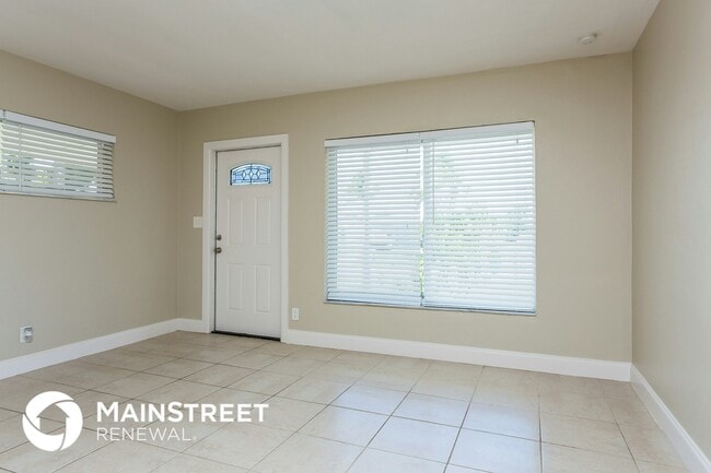 Photo - 410 NW 51st Ct
