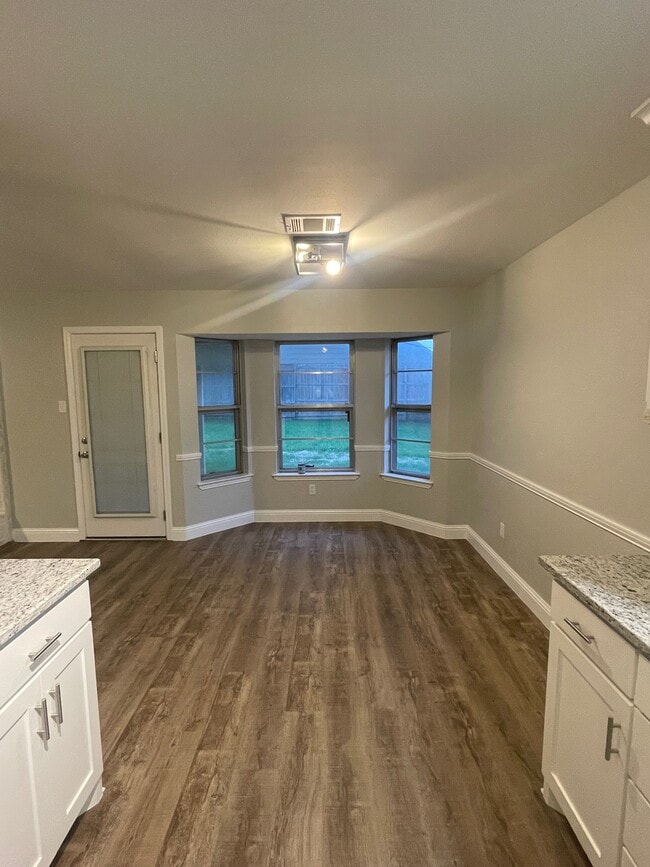 Dining Area - 4609 Cripple Creek Rd