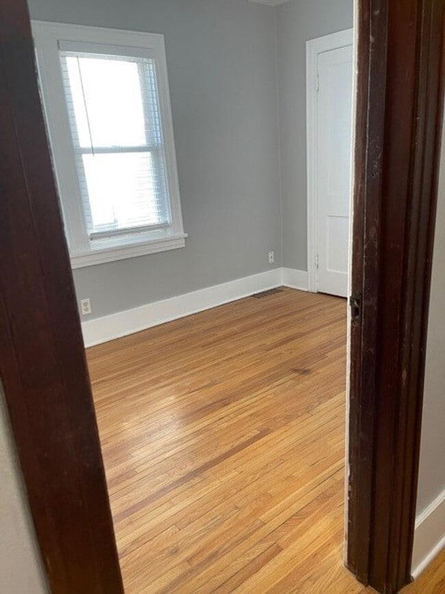 Photo - 2919 Jones St